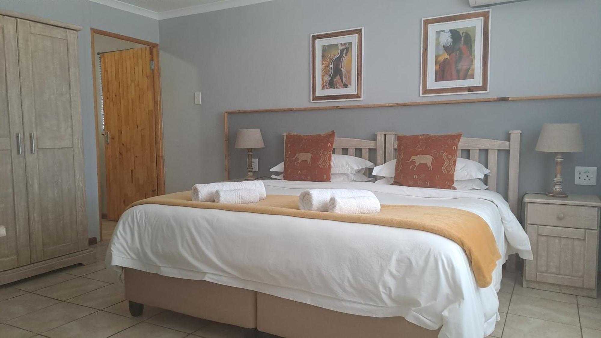 African Dawn B&B Calvinia Extérieur photo